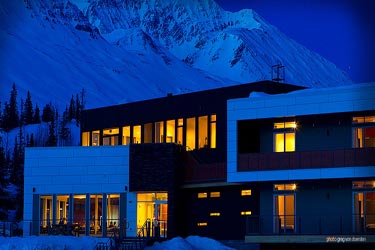 Skiurlaub in Valdez Tsaina Heli Lodge