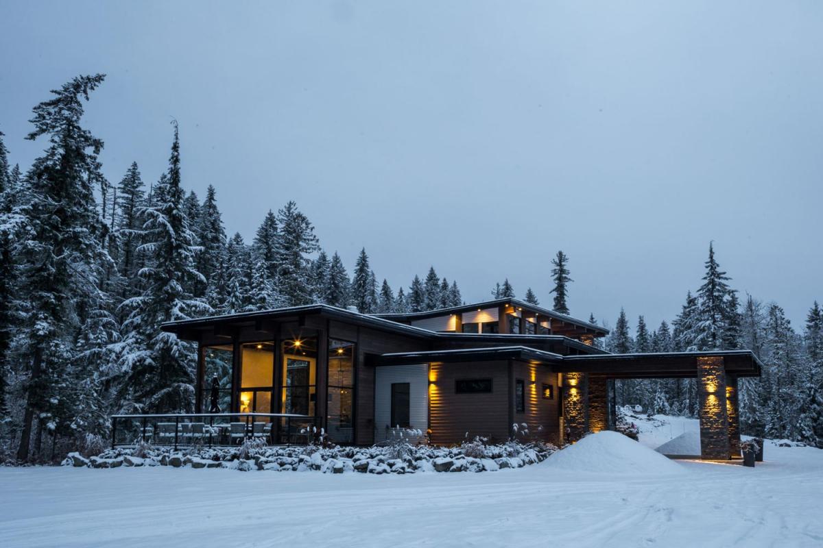 Eagle Pass Heli - Eagle Lodge